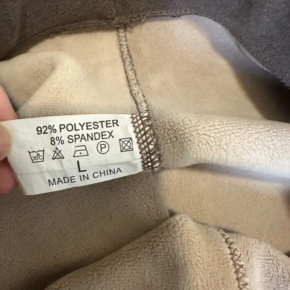 Women Legging Pants - Picture 3 of 3